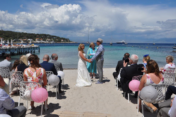 Plage Keller On Cap Dantibes Wih Cherish Ceremonies